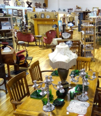 The Past Antiques Marketplace at Nature's Art Village